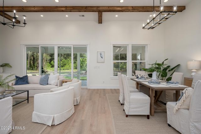 13 Woods Lane, Beaufort, SC 29907