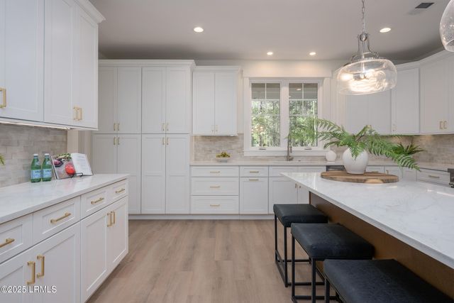 13 Woods Lane, Beaufort, SC 29907