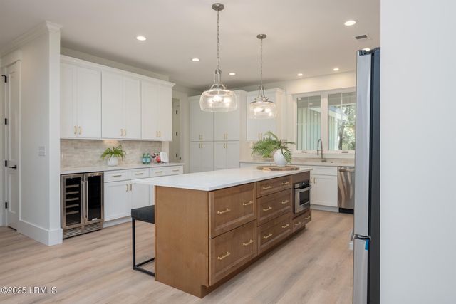 13 Woods Lane, Beaufort, SC 29907