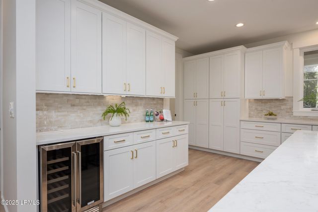 13 Woods Lane, Beaufort, SC 29907