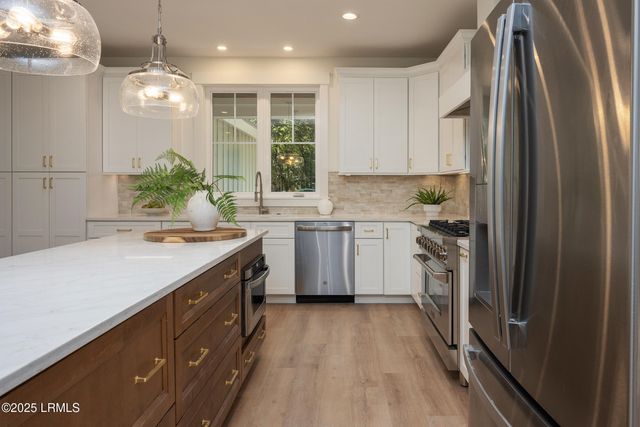 13 Woods Lane, Beaufort, SC 29907