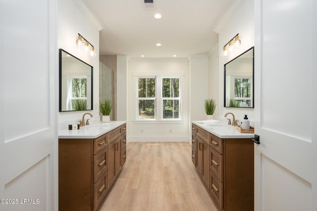 13 Woods Lane, Beaufort, SC 29907