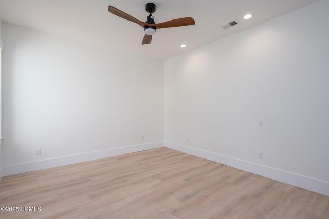 13 Woods Lane, Beaufort, SC 29907