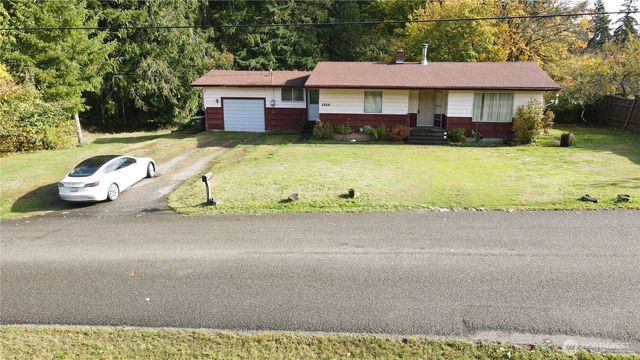 1216 Kaiser Road SW, Olympia, WA 98512