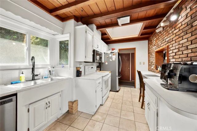 2231 Vista Road, La Habra Heights, CA 90631