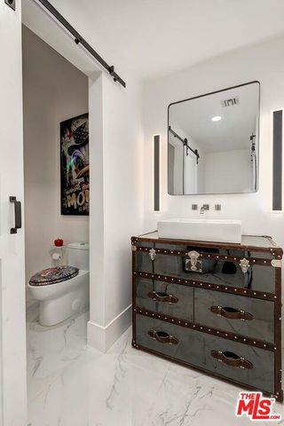 9419 Sunset Boulevard, Beverly Hills, CA 90210
