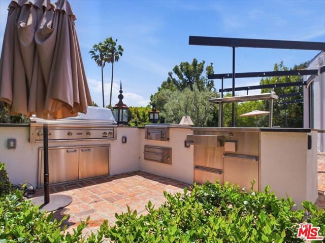 9419 Sunset Boulevard, Beverly Hills, CA 90210