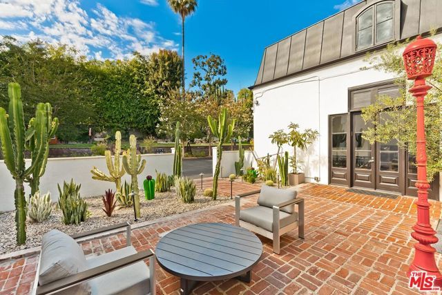 9419 Sunset Boulevard, Beverly Hills, CA 90210