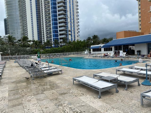 19201 E Collins Ave 442, Sunny Isles Beach, FL 33160