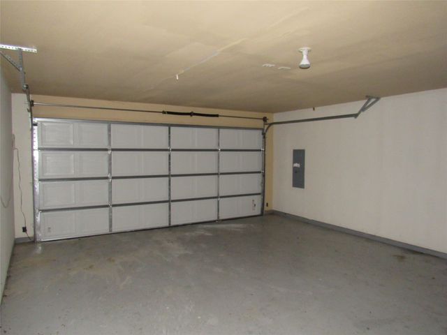 39220 Shadow Ridge Drive, Whitney, TX 76692