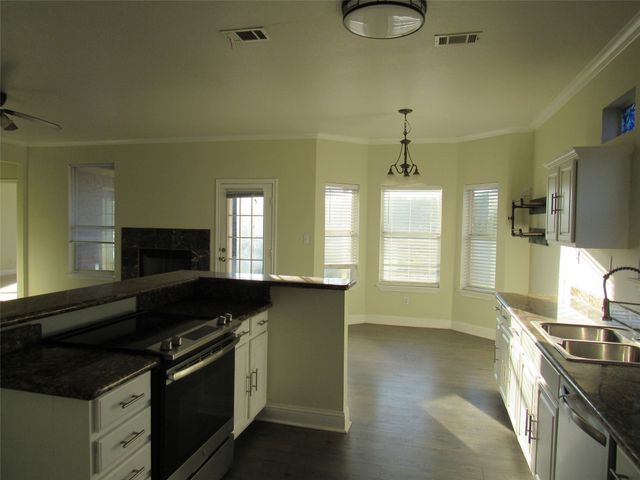 39220 Shadow Ridge Drive, Whitney, TX 76692