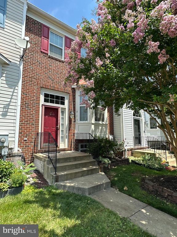 917 HALLECK DR, Frederick, MD 21701