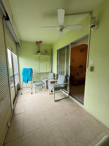1046 Wolverton C, Boca Raton, FL 33434