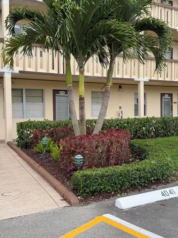 1046 Wolverton C, Boca Raton, FL 33434