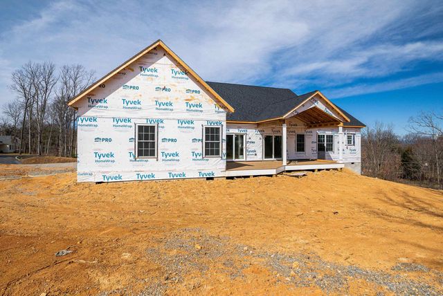 12 VALLEY MANOR DR, Staunton, VA 24401