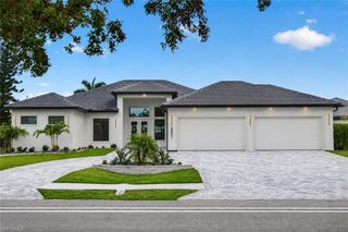 2201 Beach PKWY W, Cape Coral, FL 33914