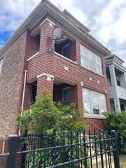4027 S Maplewood Avenue, Chicago, IL 60632