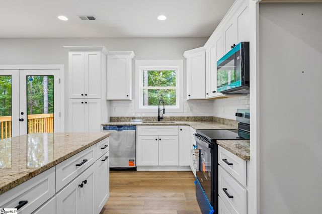 2202 White Street Extension, Anderson, SC 29624