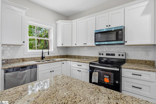 2202 White Street Extension, Anderson, SC 29624