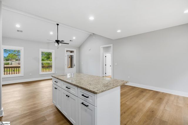 2202 White Street Extension, Anderson, SC 29624