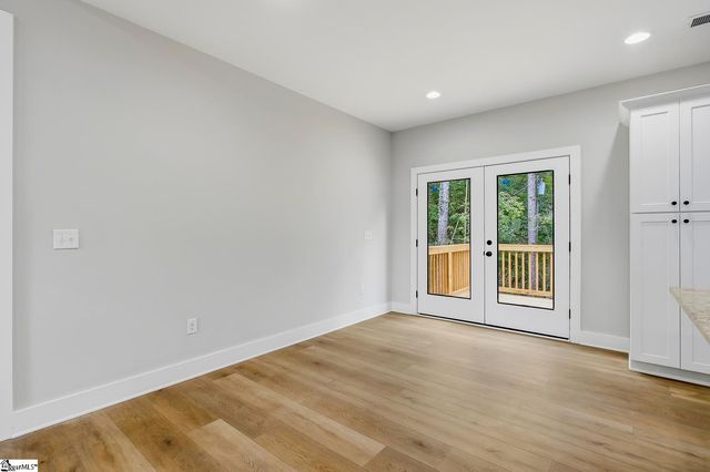 2202 White Street Extension, Anderson, SC 29624