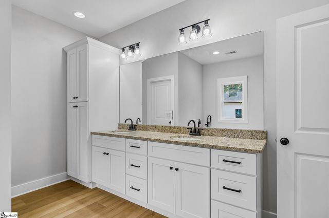 2202 White Street Extension, Anderson, SC 29624