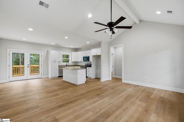 2202 White Street Extension, Anderson, SC 29624