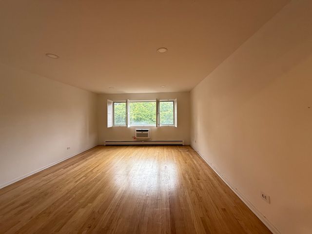 950 Washington Boulevard 208, Oak Park, IL 60302