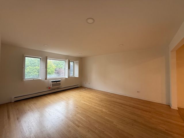 950 Washington Boulevard 208, Oak Park, IL 60302