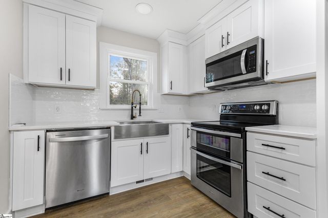 19 Velma Drive, Taylors, SC 29687