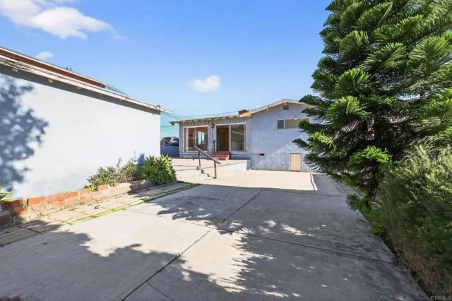 2568 Roseview Place, San Diego, CA 92105