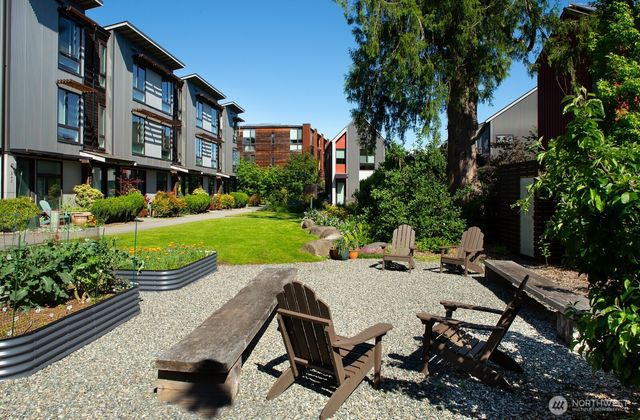 449 Sprout Path NW, Bainbridge Island, WA 98110