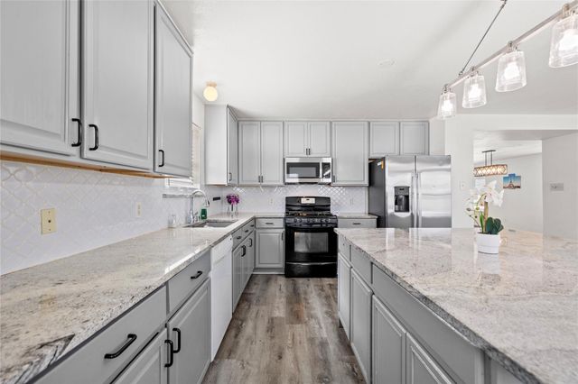 322 Remington Harbor Court, Houston, TX 77073