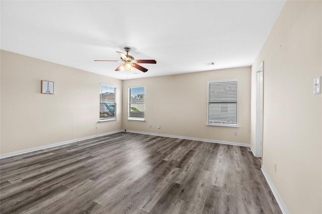 322 Remington Harbor Court, Houston, TX 77073