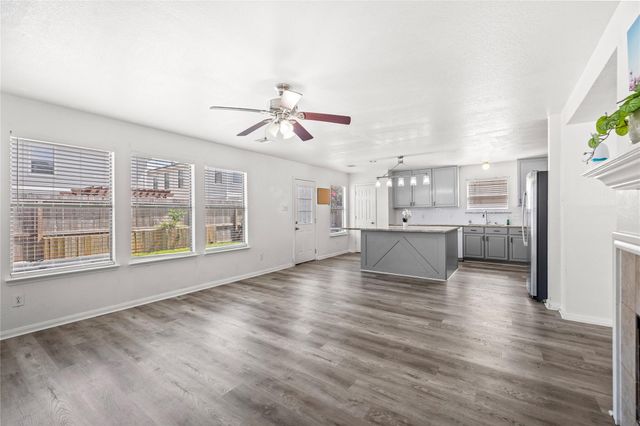 322 Remington Harbor Court, Houston, TX 77073