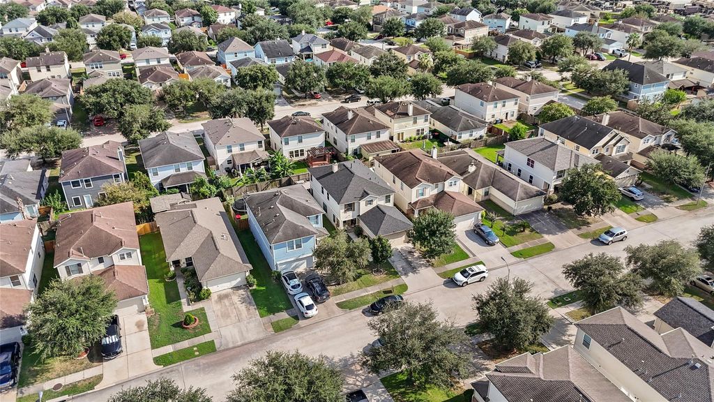 322 Remington Harbor Court, Houston, TX 77073