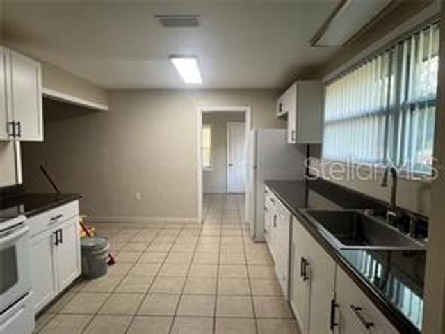 1568 NE 10 STREET, Ocala, FL 34470