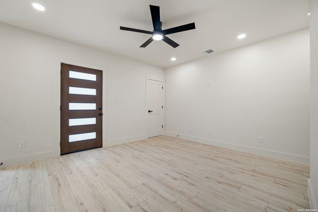 2015 Potosi, San Antonio, TX 78207