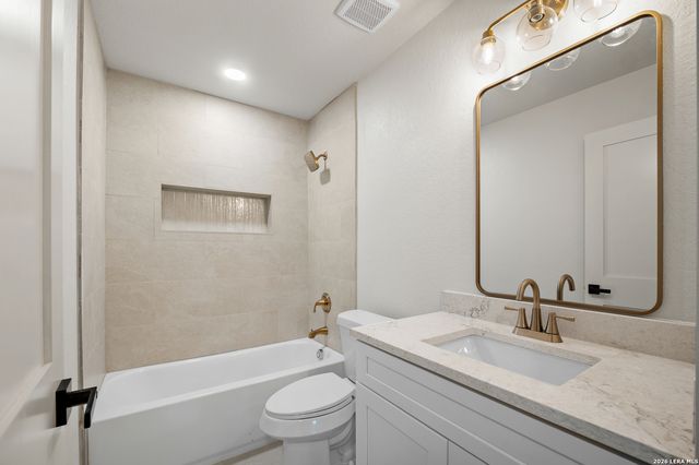 2015 Potosi, San Antonio, TX 78207