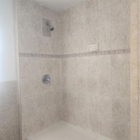 7800 SW 9th Street, North Lauderdale, FL 33068