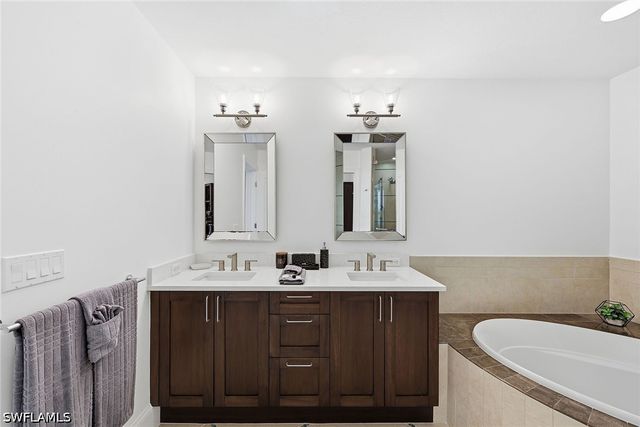 9115 Strada PL 5511, Naples, FL 34108