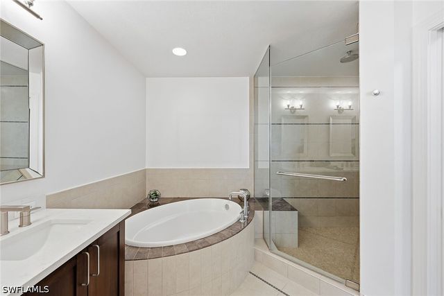 9115 Strada PL 5511, Naples, FL 34108