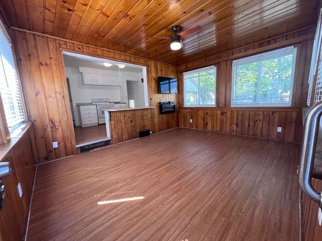 652 Crawford Street, Flint, MI 48507