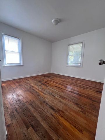 652 Crawford Street, Flint, MI 48507