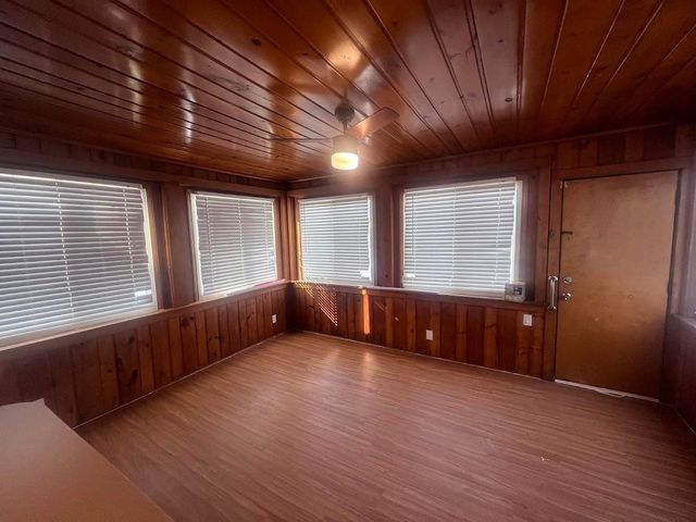 652 Crawford Street, Flint, MI 48507