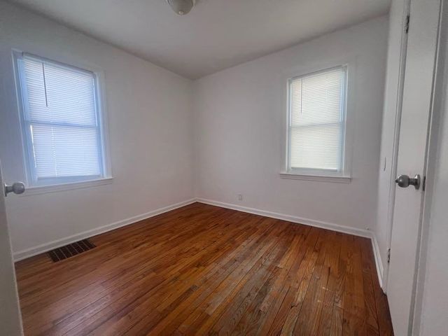 652 Crawford Street, Flint, MI 48507