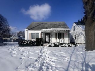 652 Crawford Street, Flint, MI 48507