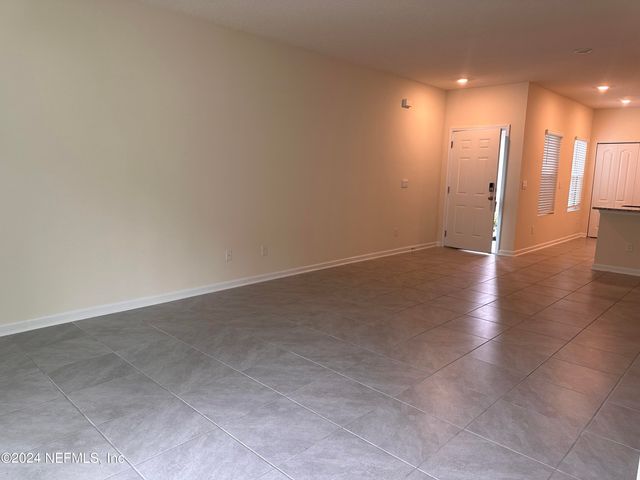 71 TAHITI SHRS Court, St. Augustine, FL 32095