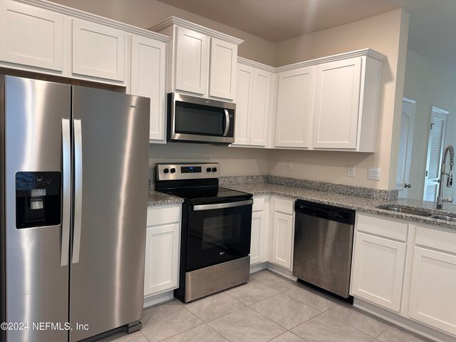 71 TAHITI SHRS Court, St. Augustine, FL 32095