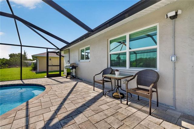 131 SW 35th TER, Cape Coral, FL 33914